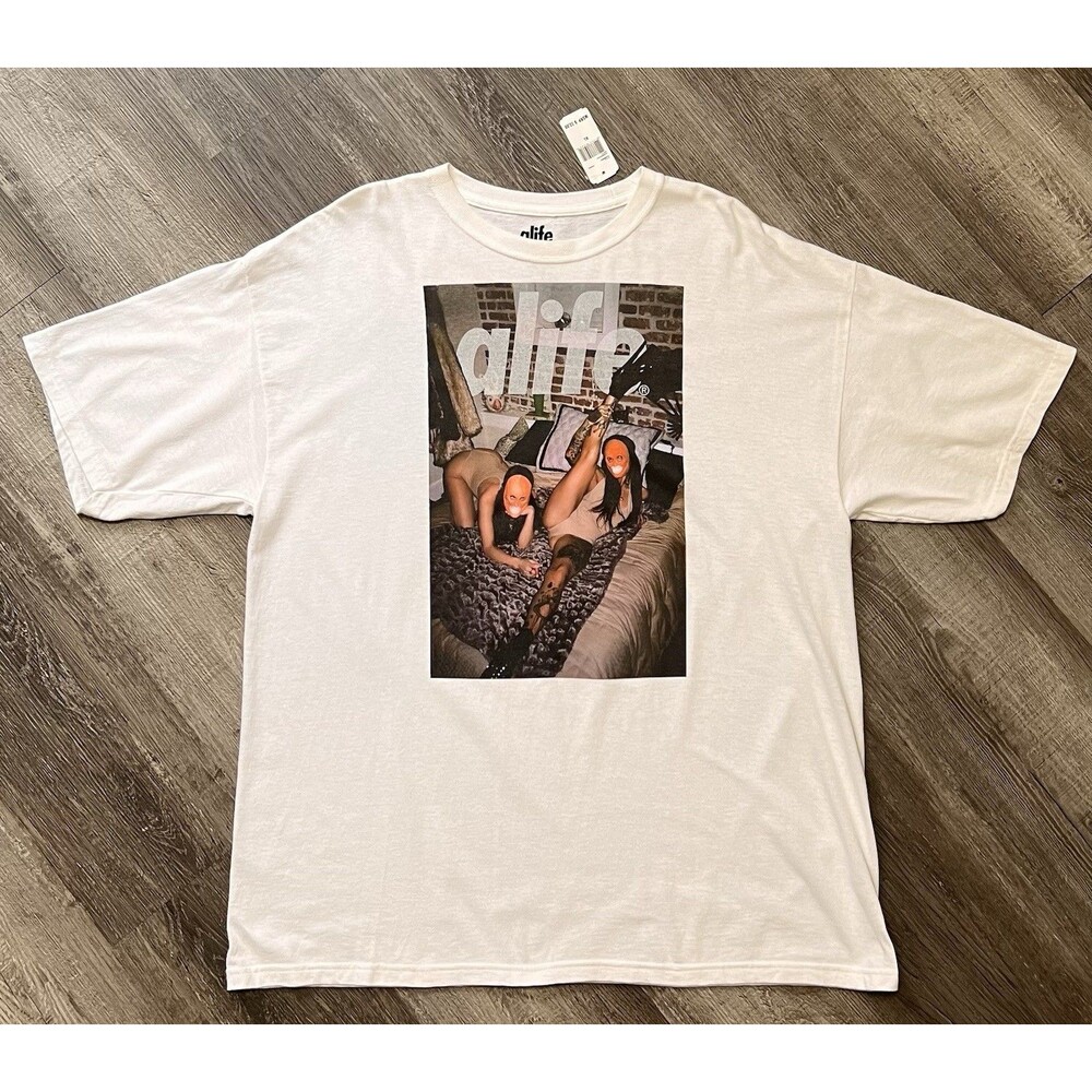 Alife New York Streetwear Graphic Tee “Sleepover” NWT XL